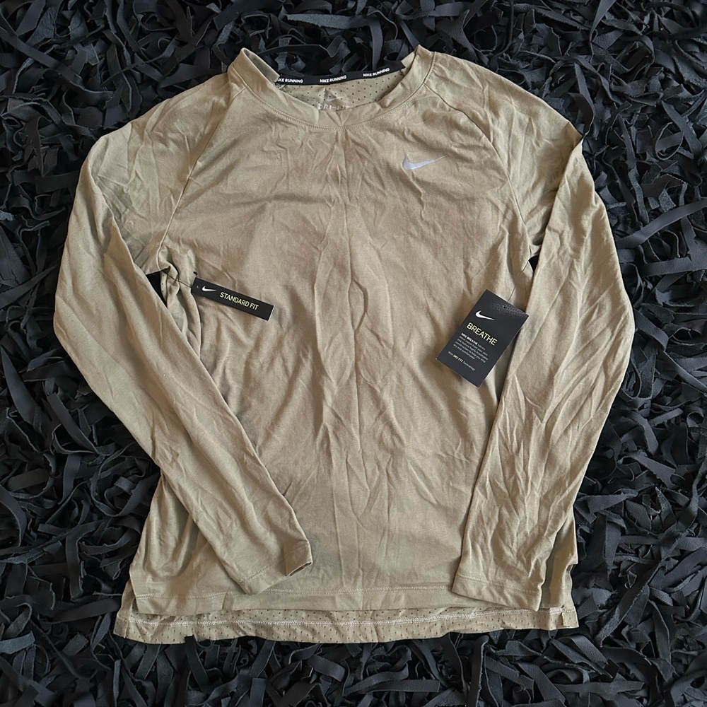Nike Running Breathe Dri-FIT Long Sleeve Top (New with Tags)